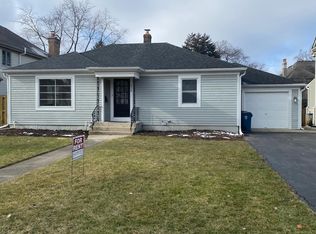 526 S Berkley Ave, Elmhurst, IL 60126