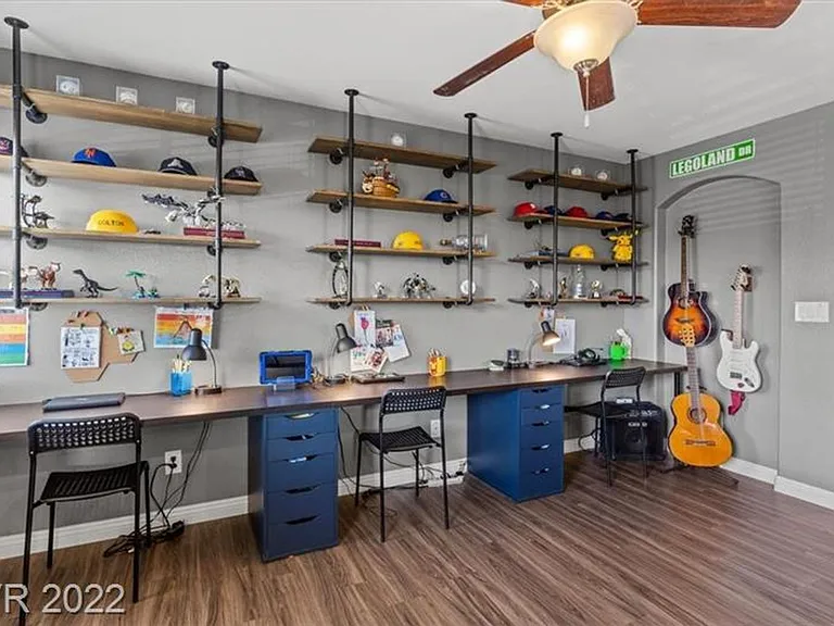 7725 Donner Peak St — Photo 11