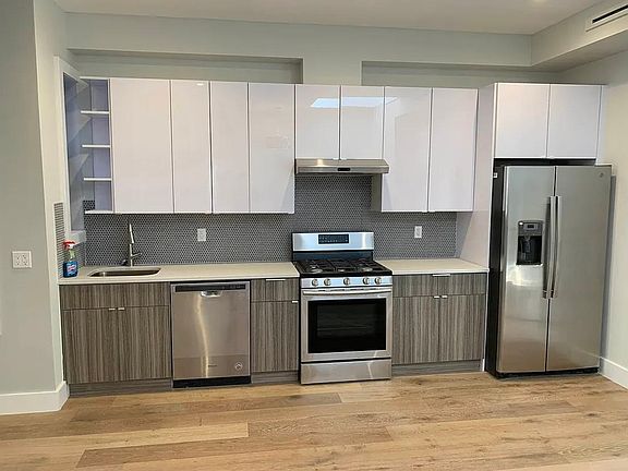 2nd image of 14-25 26th Ave #2
