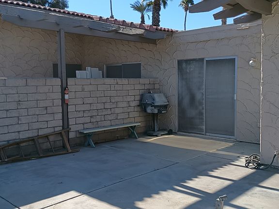 5th image of 48938 Eisenhower Dr
