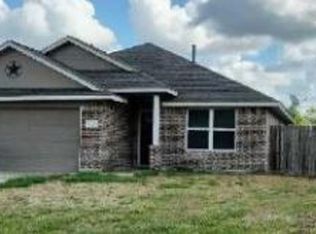 6120 Fox Ridge Dr, Angleton, TX 77515