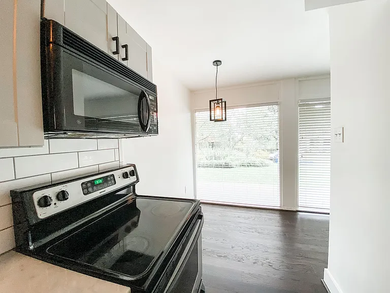 2990 Rhodes Cir S #1-111 — Photo 6