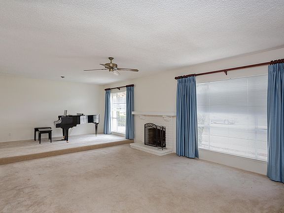 4th image of 61 Wales St