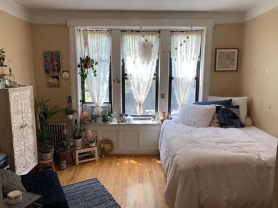 1st image of 1141 Bergen St #2F