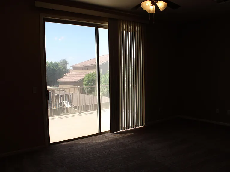5435 W Buffalo St — Photo 20
