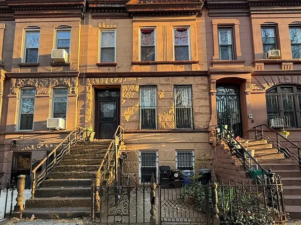 347 Halsey St #Penthouse, Brooklyn, NY 11216