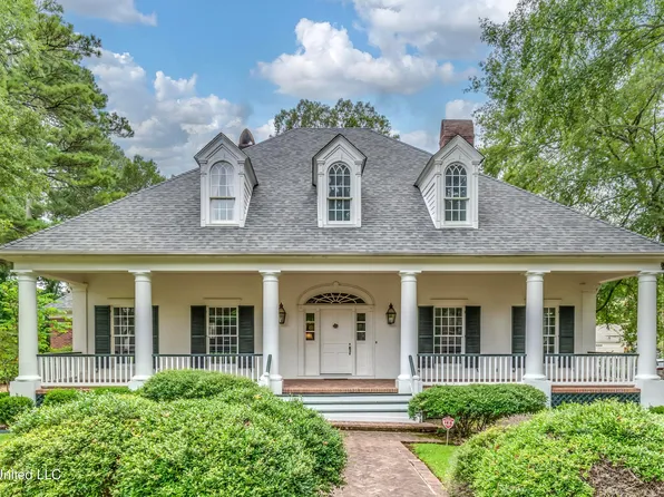 2063 Brecon Dr, Jackson, MS 39211