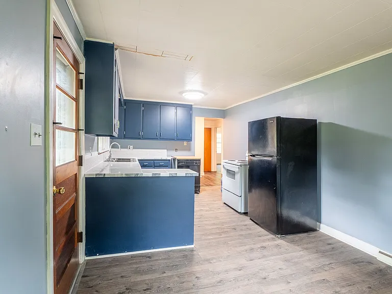 846 Crestway Dr — Photo 9