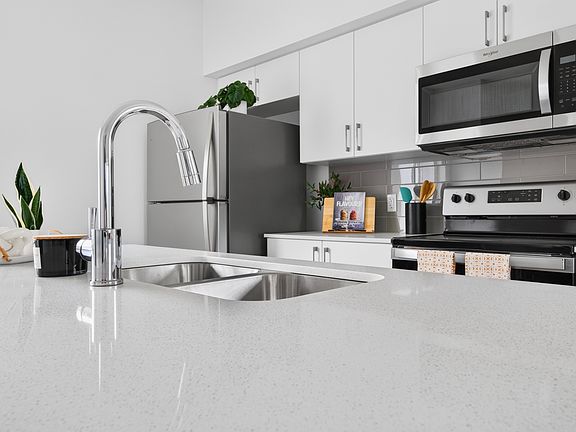 5th image of 88 Longview Dr #21