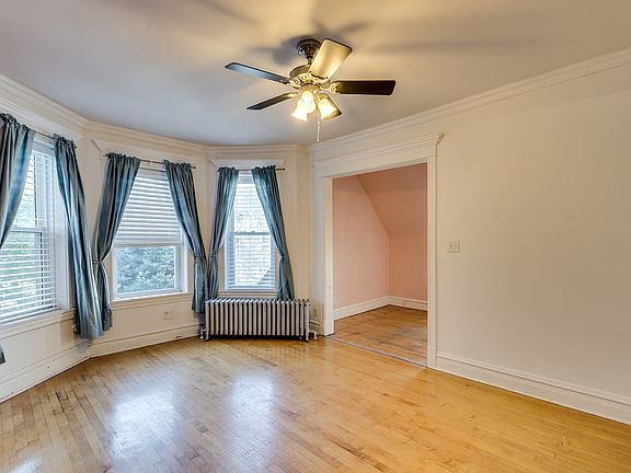 4th image of 2031 N Kedzie Ave #3