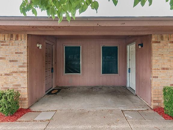 5th image of 7049 Crosstimbers Ln