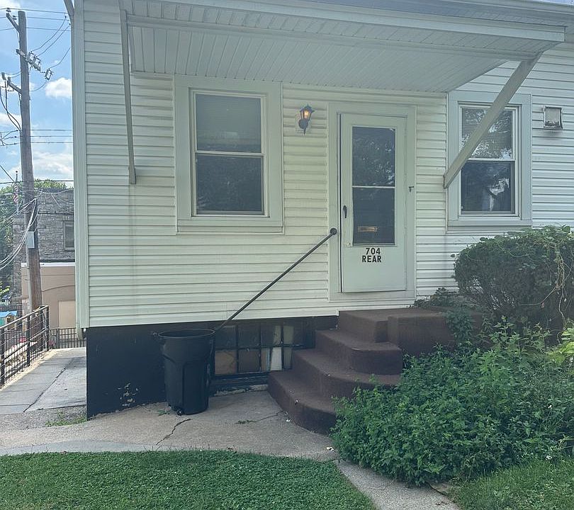 1st image of 704 Penn Ave