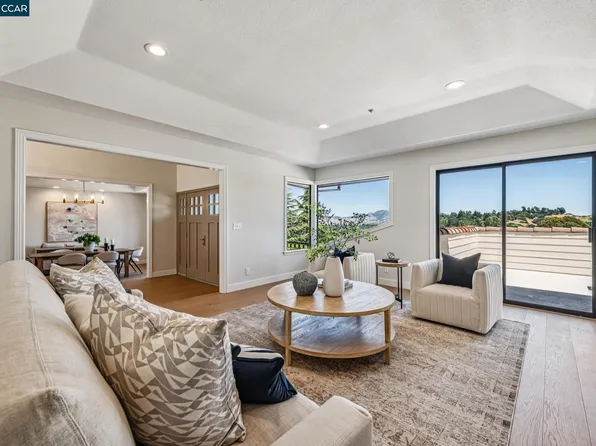 6 Tanglewood Ln, Lafayette, CA 94549