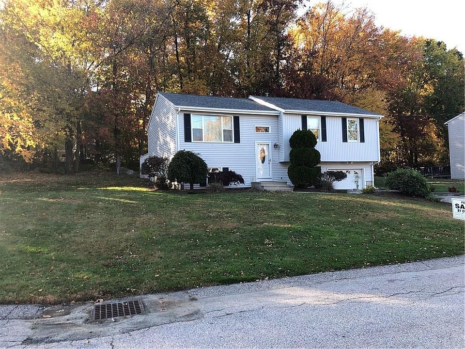 1st image of 36 Oak Hill Dr