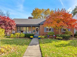 20130 Fairway Dr, Grosse Pointe Woods, MI 48236
