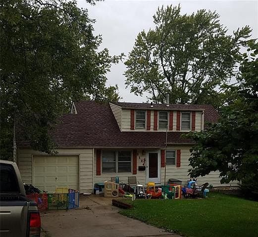 1st image of 3124 S 9th Ter