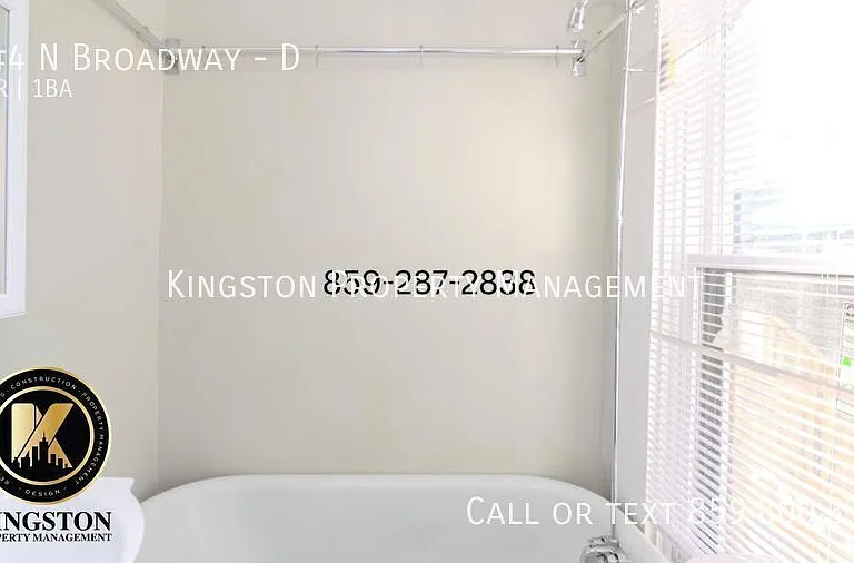544 N Broadway St #D — Photo 9