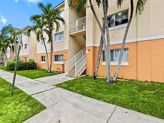 3rd image of 3610 N 56th Ave APT 219