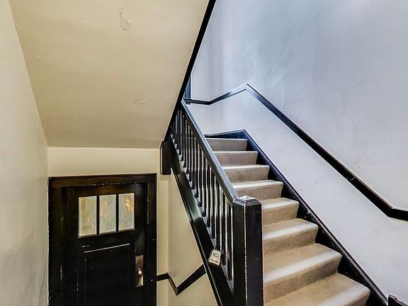 5th image of 1456 W Berteau Ave APT 1E