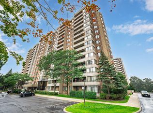 5 Lisa St #109, Brampton, ON L6T 4T4