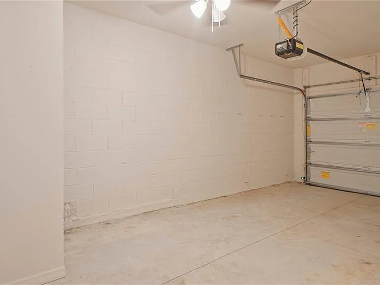 1311 Tallowwood Ln — Photo 41