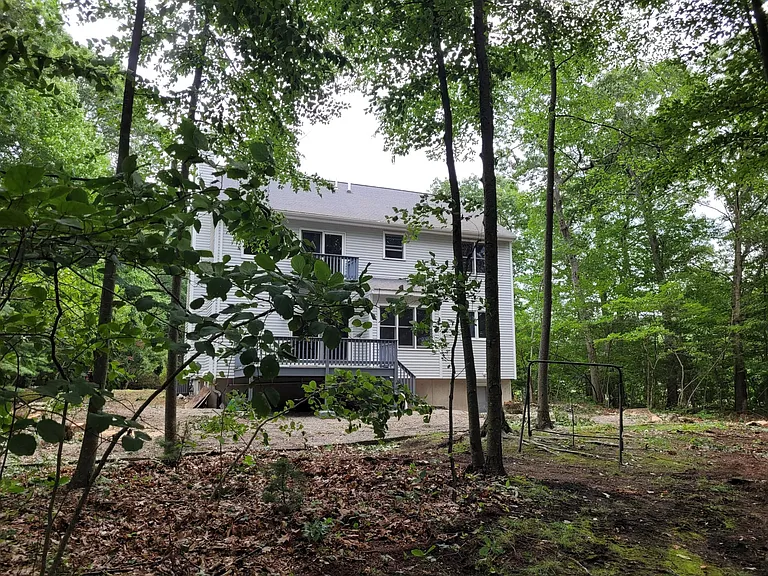 2399 Bay Rd — Photo 28