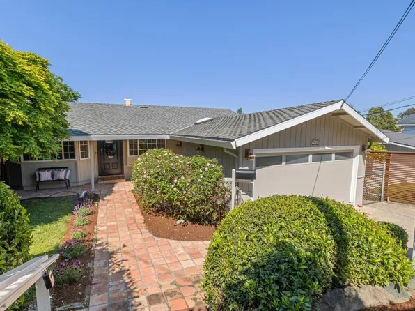 500 Klamath St, Brisbane, CA 94005