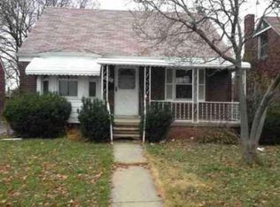 19751 Kelly Rd, Harper Woods, MI 48225