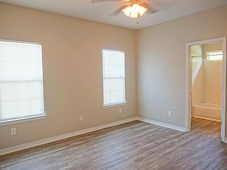 4885 Catahoula Dr — Photo 7