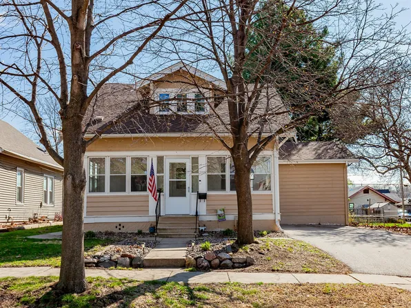2315 E 13th St, Des Moines, IA 50316
