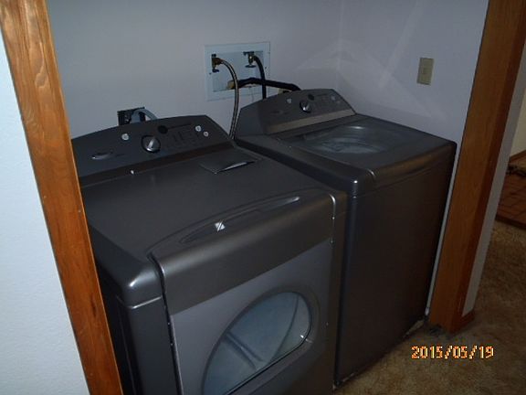 5th image of 1422 27th Ave