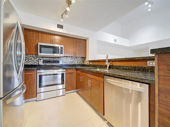 4th image of 4560 NW 107th Ave APT 308