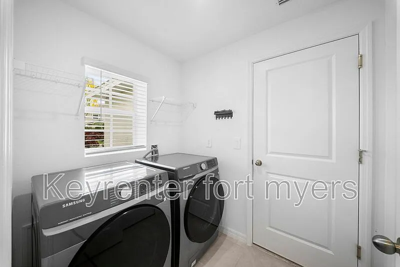 3 bed, 2.0 bath, 1450 sqft, $1,795 — Photo 4
