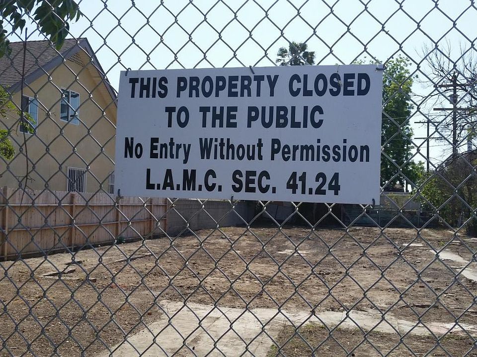 1st image of 4015 S Dalton Ave