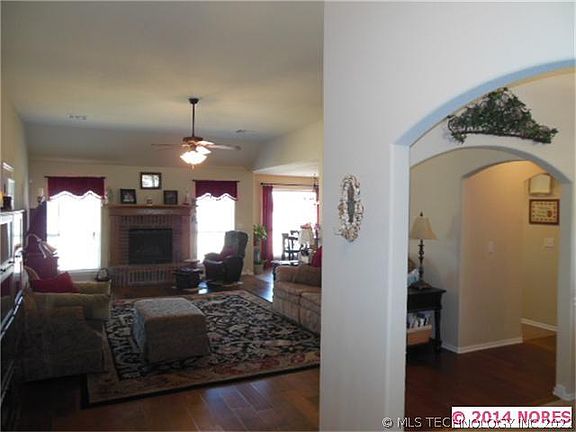 5th image of 7805 N 161st Ct