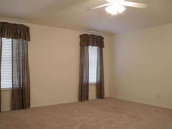 3rd image of 6614 Kirk Way