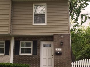 1415 Lincolnshire Dr, Champaign, IL 61821