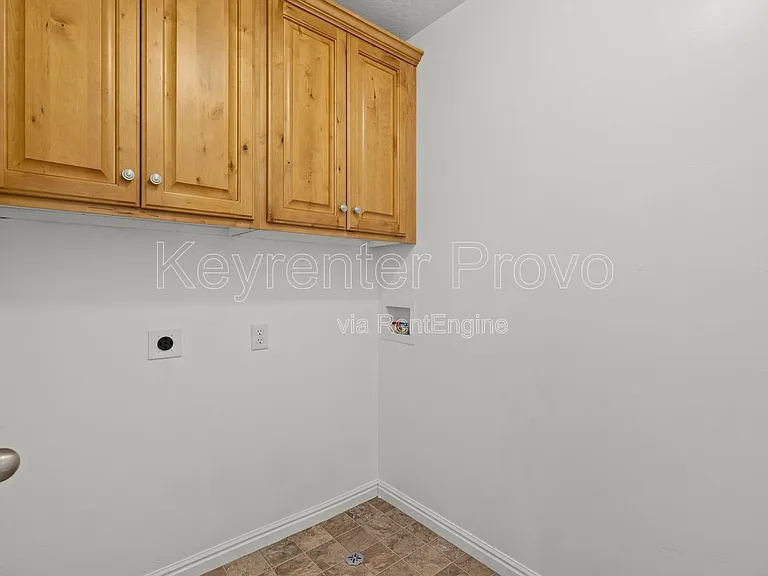 1901 W 1020 N — Photo 14
