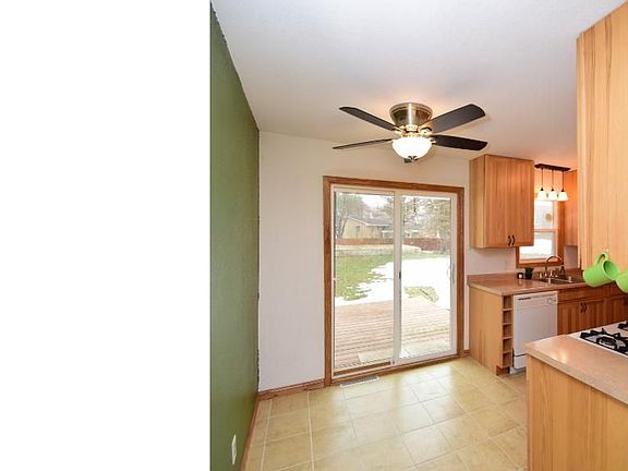 3rd image of 2129 Soderville Dr NE