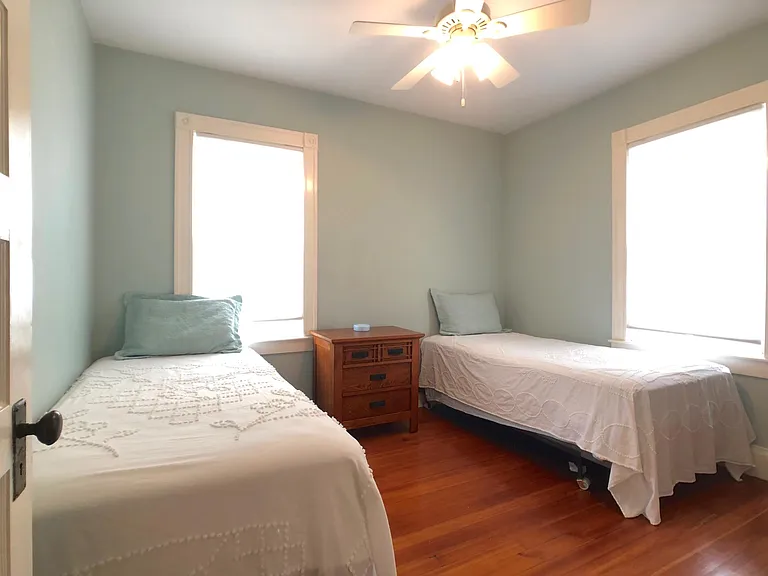 77 Annandale Rd — Photo 11