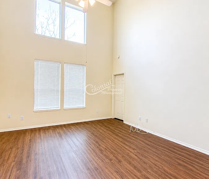 147 Hiver St — Photo 3