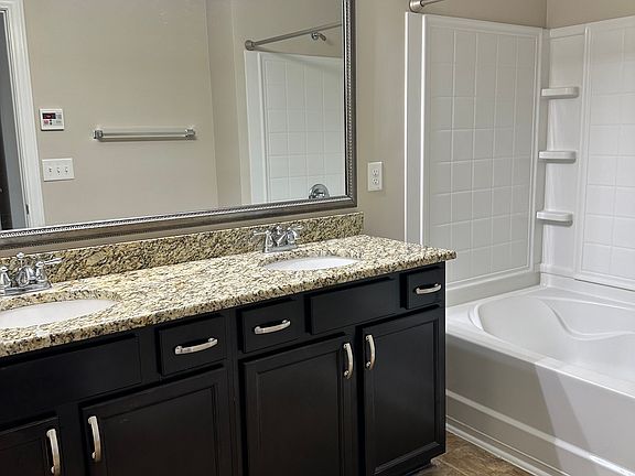 3rd image of 156 Top Forest Dr