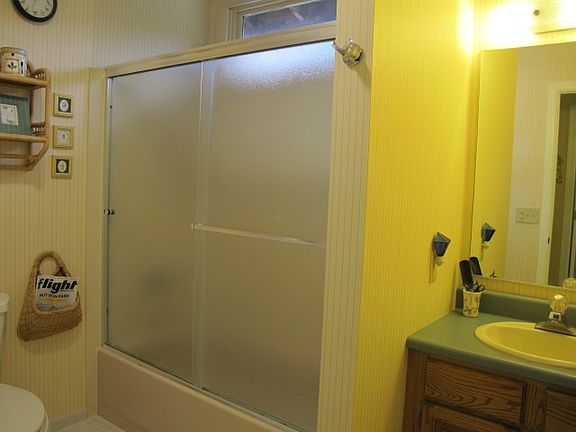 Full bathroom