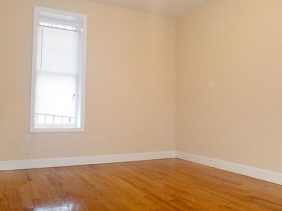 2nd image of 331 Beach 70th St