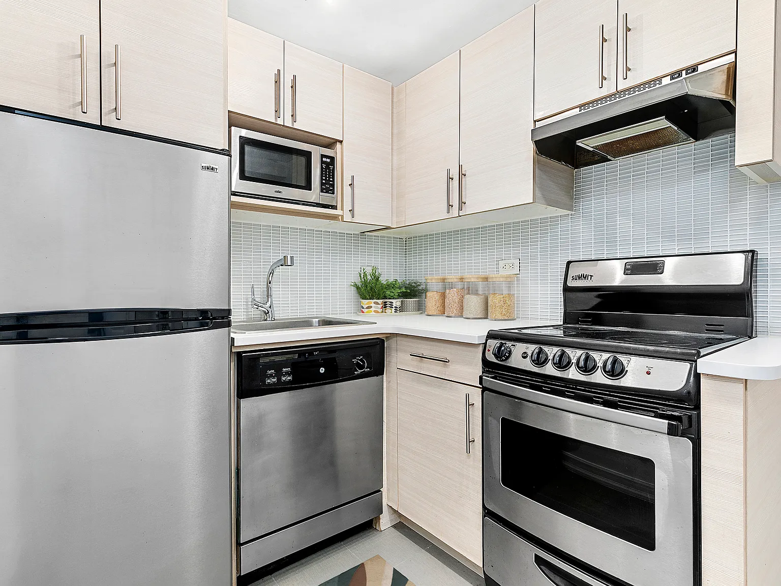 134 East 22nd Street — Photo 3