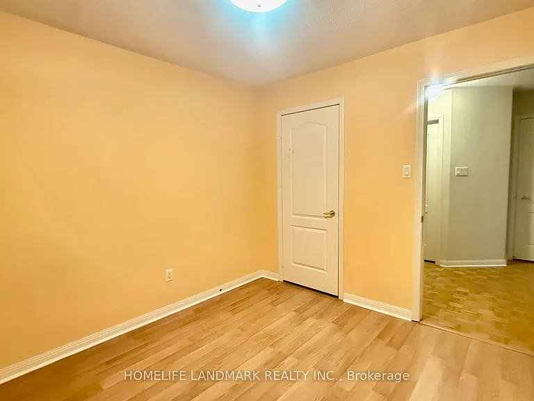 25 Grover Hill Ave — Photo 18
