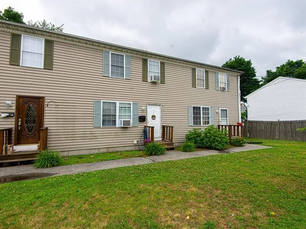 32 Hillwood St #2, Providence, RI 02909