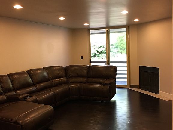 4th image of 349 Philip Dr APT 108