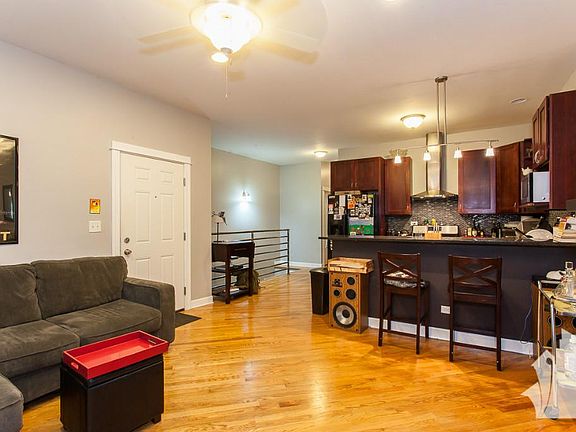 4th image of 2837 W Lyndale St #1A0