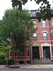 9 Gloucester St APT 3, Boston, MA, 02115